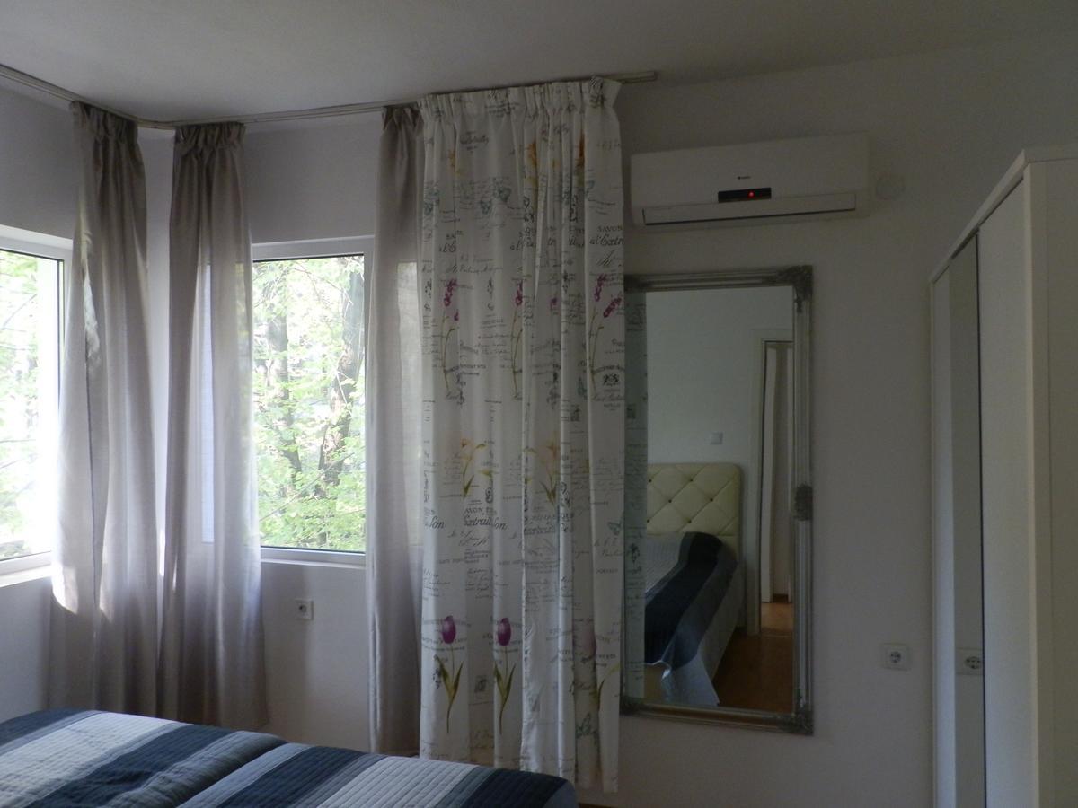 Silver House Varna Esterno foto
