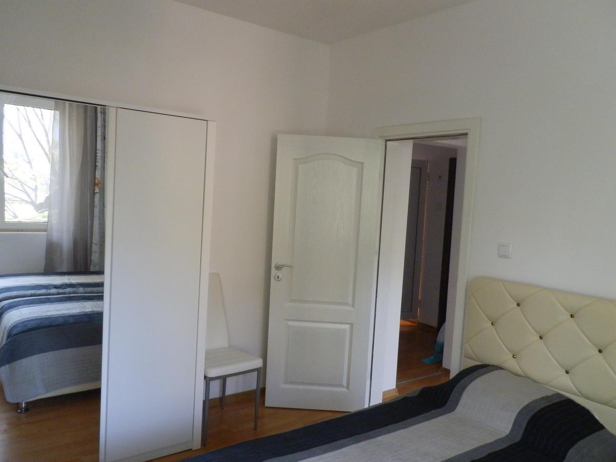 Silver House Varna Esterno foto